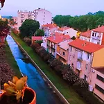 아파트 Le Balcon De La Basse Centre De *